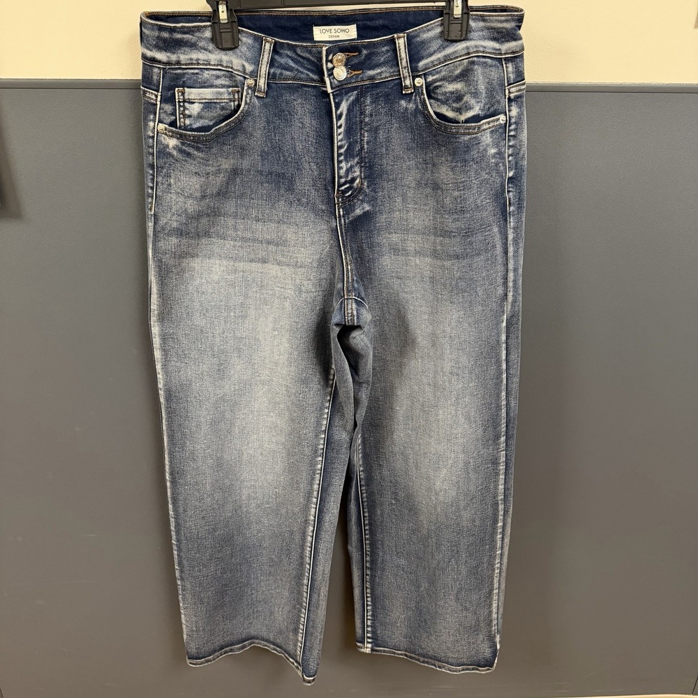 Love Soho Jeans Women Size 16‎ Relaxed Fit High Rise Double Button 30" Inseam